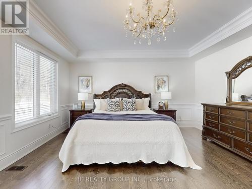 99 Coon'S Road, Richmond Hill, ON - Indoor Photo Showing Bedroom