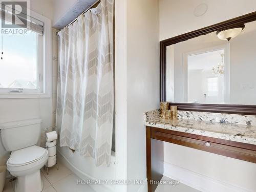 99 Coon'S Road, Richmond Hill, ON - Indoor Photo Showing Bathroom