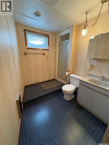 505 March Avenue E, Langenburg, SK - Indoor Photo Showing Bathroom