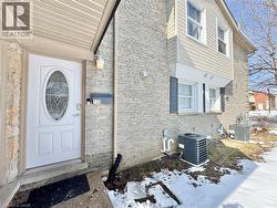 138 JANSEN Avenue  Kitchener, ON N2A 2L7