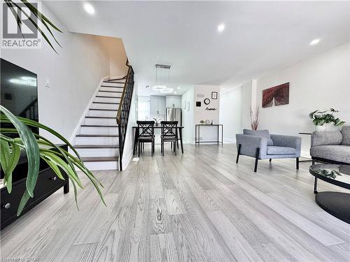 138 Jansen Avenue, Kitchener, ON - Indoor