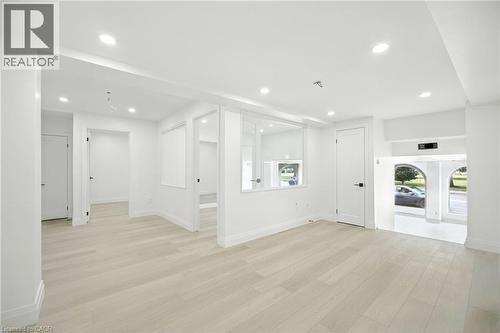 1583 Main Street E, Hamilton, ON 