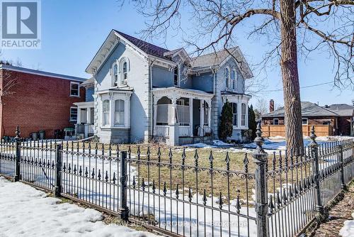 30 Brook Street, Cambridge, ON - Outdoor