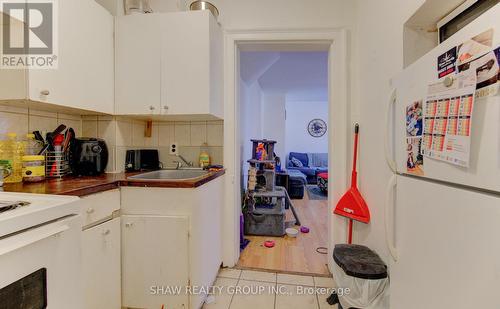 11 Simcoe Street, Cambridge, ON - Indoor Photo Showing Kitchen