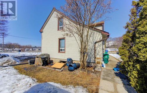 11 Simcoe Street, Cambridge, ON - Outdoor