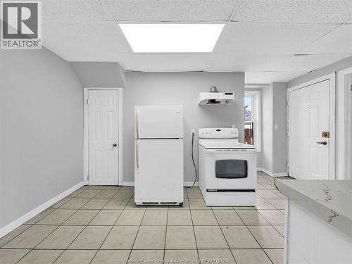 1153 University, Windsor, ON - Indoor Photo Showing Kitchen