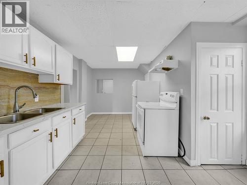 1153 University, Windsor, ON - Indoor Photo Showing Laundry Room