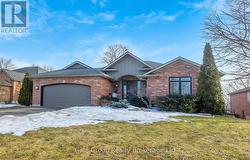 26 WOODLAND CRESCENT  Tillsonburg, ON N4G 5R5