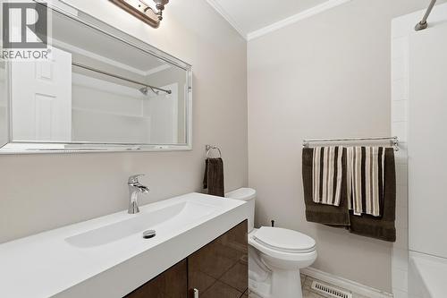 5187 Chute Lake Crescent, Kelowna, BC - Indoor Photo Showing Bathroom