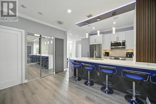 314 - 181 Village Green Square, Toronto, ON - Indoor Photo Showing Kitchen With Upgraded Kitchen