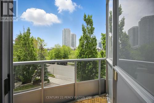 314 - 181 Village Green Square, Toronto, ON - Outdoor With Exterior