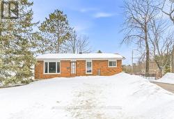 114 HEMLOCK STREET  Petawawa, ON K8H 3C2