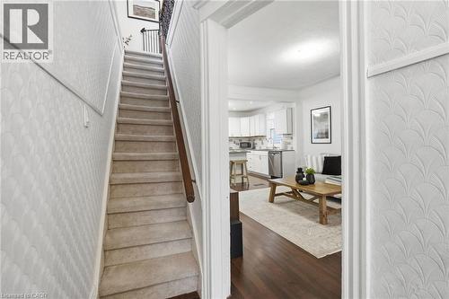 44 Whitfield Avenue, Hamilton, ON - Indoor Photo Showing Other Room