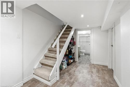 44 Whitfield Avenue, Hamilton, ON - Indoor Photo Showing Other Room