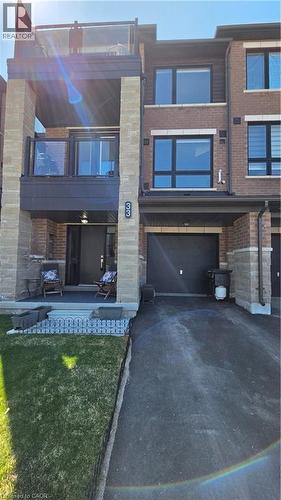 33 RED MAPLE Lane  Barrie, ON L9J 0N4
