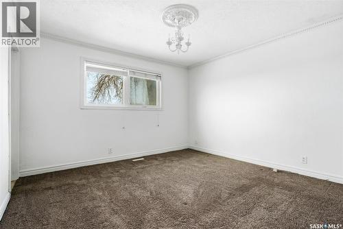 960 Mccarthy Boulevard, Regina, SK - Indoor Photo Showing Other Room