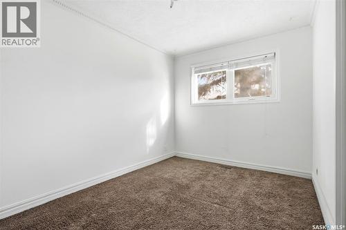 960 Mccarthy Boulevard, Regina, SK - Indoor Photo Showing Other Room