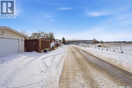 960 Mccarthy Boulevard, Regina, SK - Outdoor