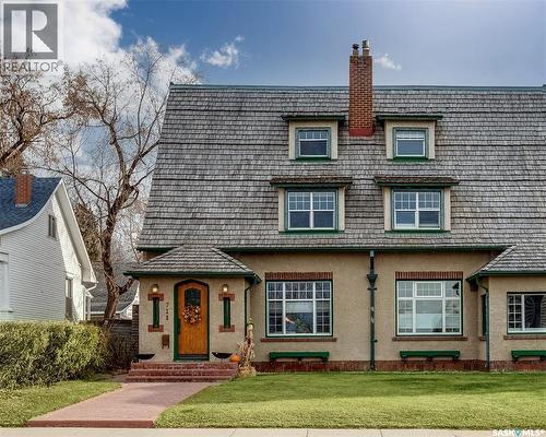 718 Saskatchewan Crescent E, Saskatoon, SK - Outdoor With Facade