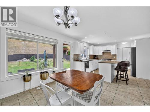 982 Paret Crescent, Kelowna, BC - Indoor