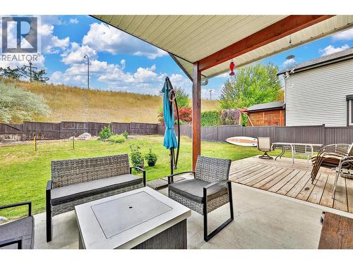 982 Paret Crescent, Kelowna, BC - Outdoor With Deck Patio Veranda With Exterior