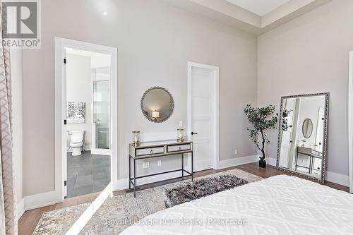 1 Windrose Valley Boulevard, Clearview, ON - Indoor Photo Showing Bedroom