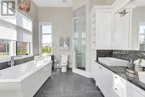 1 Windrose Valley Boulevard, Clearview, ON - Indoor Photo Showing Bathroom
