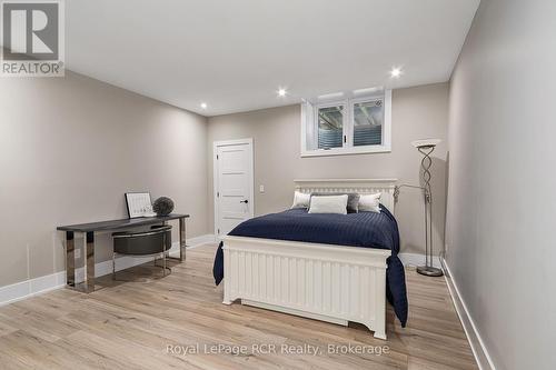 1 Windrose Valley Boulevard, Clearview, ON - Indoor Photo Showing Bedroom