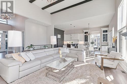 1 Windrose Valley Boulevard, Clearview, ON - Indoor Photo Showing Living Room