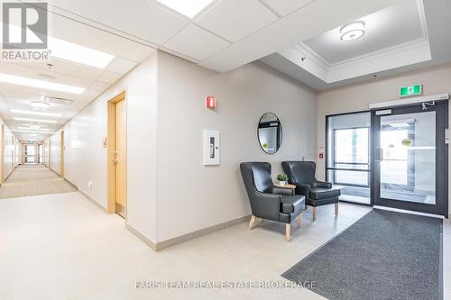 A2 - 301 Junction Road, Clearview, ON - Indoor Photo Showing Other Room