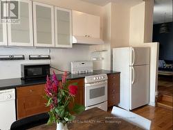 3 - 1336 QUEEN STREET W  Toronto, ON M6K 1L4