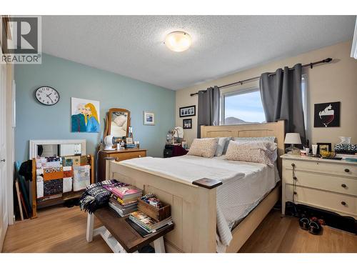 800 Valhalla Drive Unit# 3, Kamloops, BC - Indoor Photo Showing Bedroom