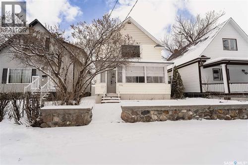 1037 3rd AVENUE NE  Moose Jaw, SK S6H 1E6