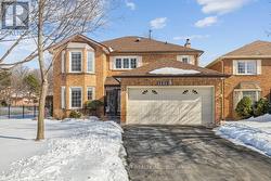 1252 SWEETBIRCH COURT  Mississauga, ON L5C 3R3