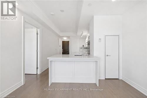 1102 - 2060 Lakeshore Road, Burlington, ON - Indoor