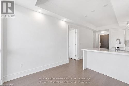 1102 - 2060 Lakeshore Road, Burlington, ON - Indoor