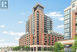 1303 - 3091 DUFFERIN STREET  Toronto, ON M6A 0C4