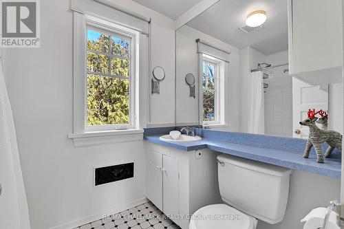 2nd Floor - Bathroom (4 piece) - 9 Rock Avenue, Ottawa, ON - Indoor Photo Showing Bathroom