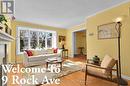 9 Rock Avenue, Ottawa, ON  - Indoor Photo Showing Living Room 