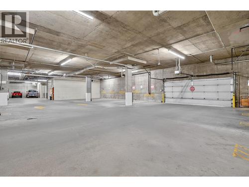 3832 Old Okanagan Highway Unit# 3105, West Kelowna, BC - Indoor Photo Showing Garage