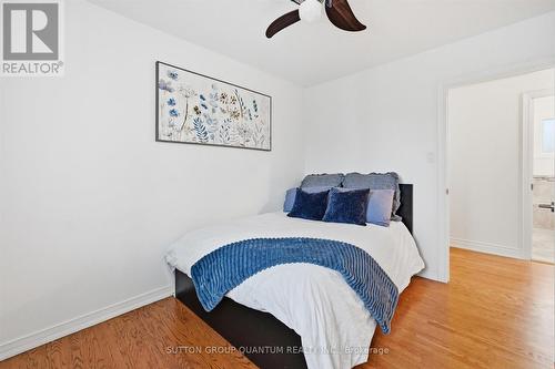 383 Cosburn Crescent, Burlington, ON - Indoor Photo Showing Bedroom