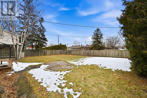 383 Cosburn Crescent, Burlington, ON - Outdoor With Backyard