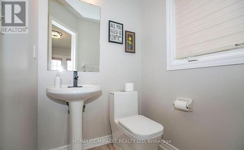 29 Dewridge Court, Brampton, ON - Indoor Photo Showing Bathroom