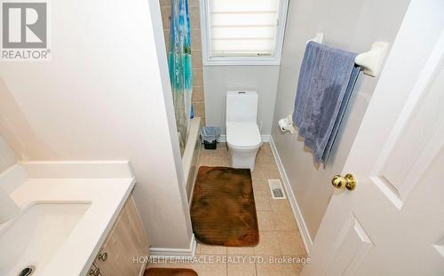 29 Dewridge Court, Brampton, ON - Indoor Photo Showing Bathroom