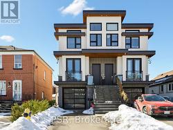 520 MCROBERTS AVENUE  Toronto, ON M6E 4R4