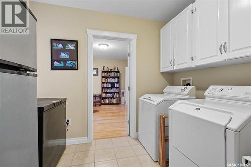 122 Main Street, Radisson, SK - Indoor Photo Showing Laundry Room