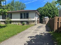 3 TARA CRESCENT Thorold (Confederation Heights), ON L2V 4M1