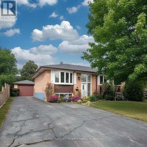 543 PINEGROVE ROAD  Oakville (Wo West), ON L6K 2C2