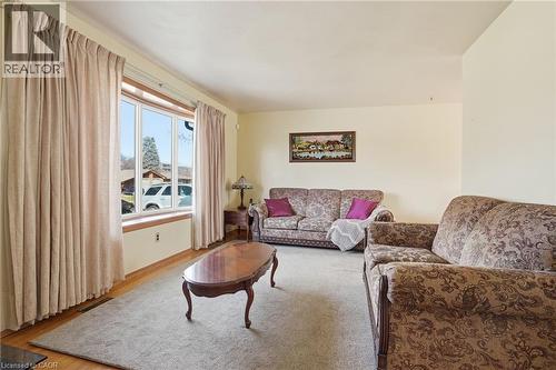 55 Champlain Avenue, Hamilton, ON - Indoor Photo Showing Living Room