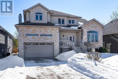 82 STANLEY STREET  Collingwood, ON L9Y 0G7